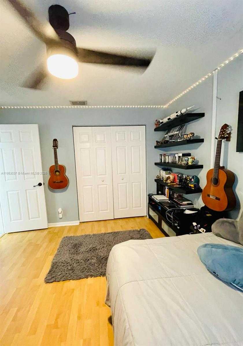 Small Image of 18336 NORTH WEST 6TH ST, Pembroke Pines Number 56