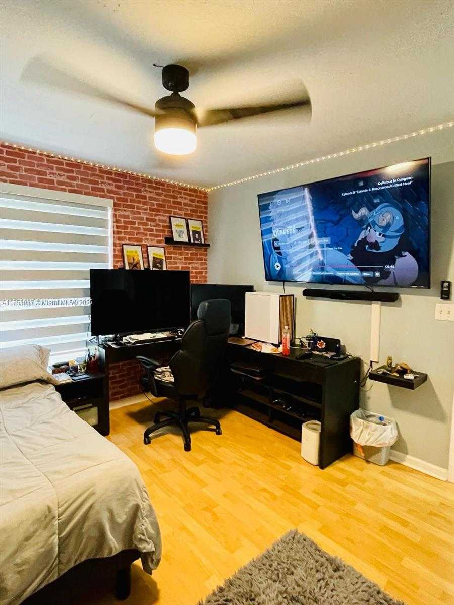 Small Image of 18336 NORTH WEST 6TH ST, Pembroke Pines Number 60