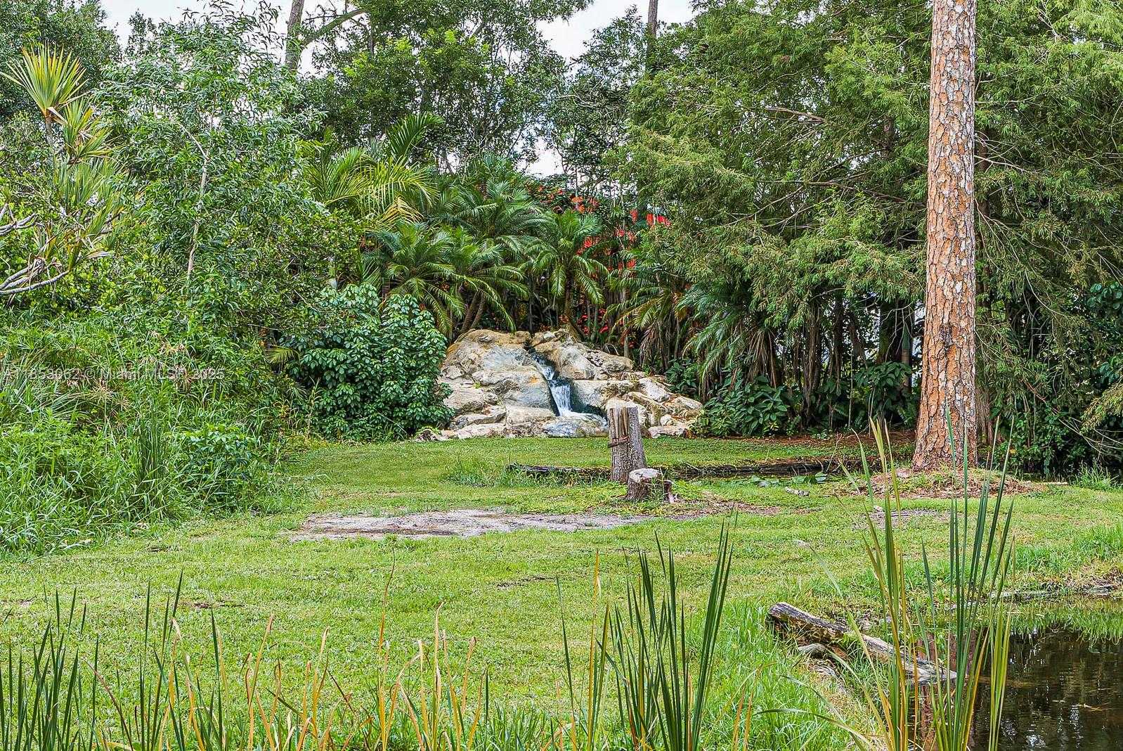 Small Image of 1640 C RD, Loxahatchee Number 77