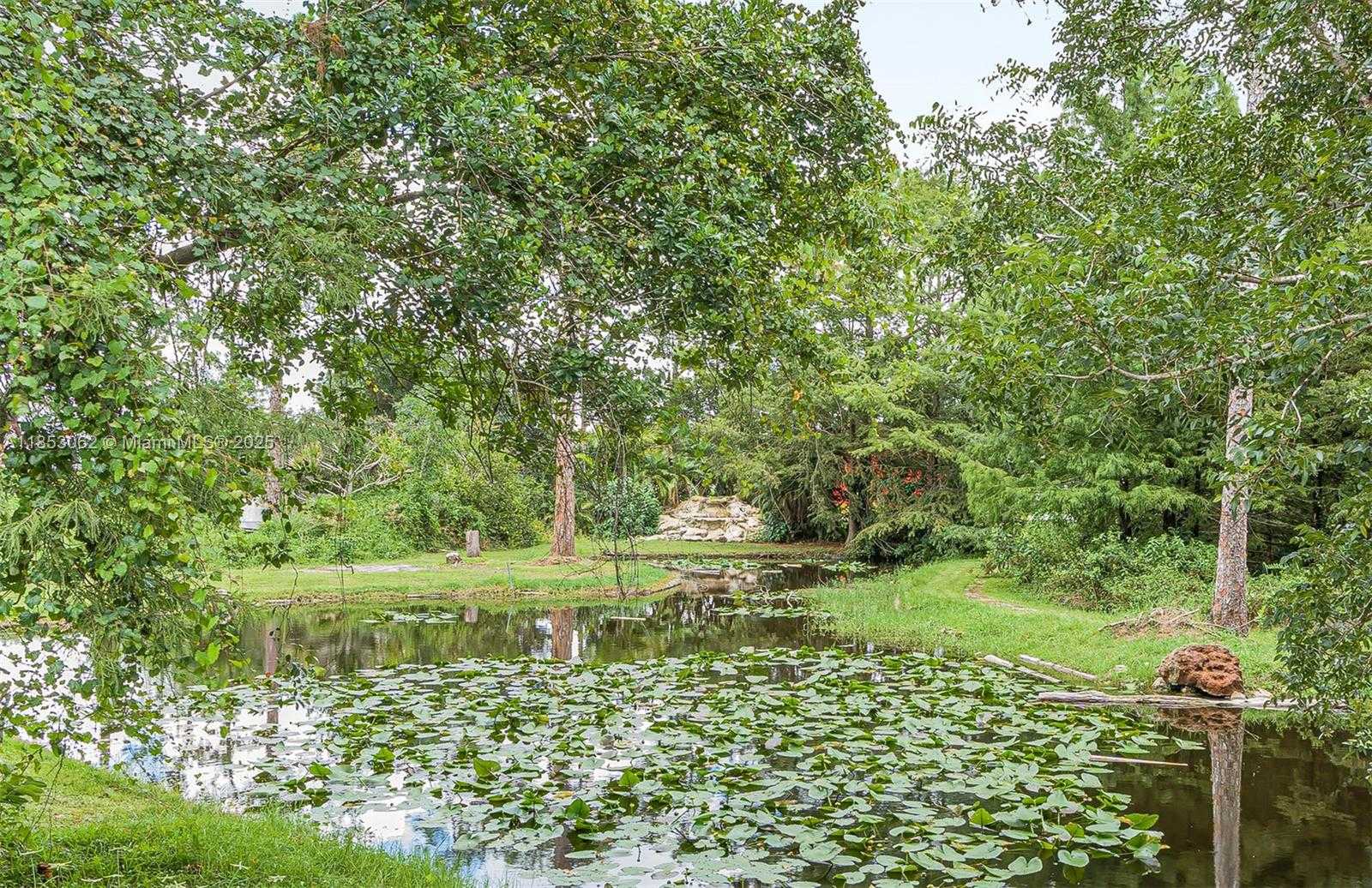 Small Image of 1640 C RD, Loxahatchee Number 78