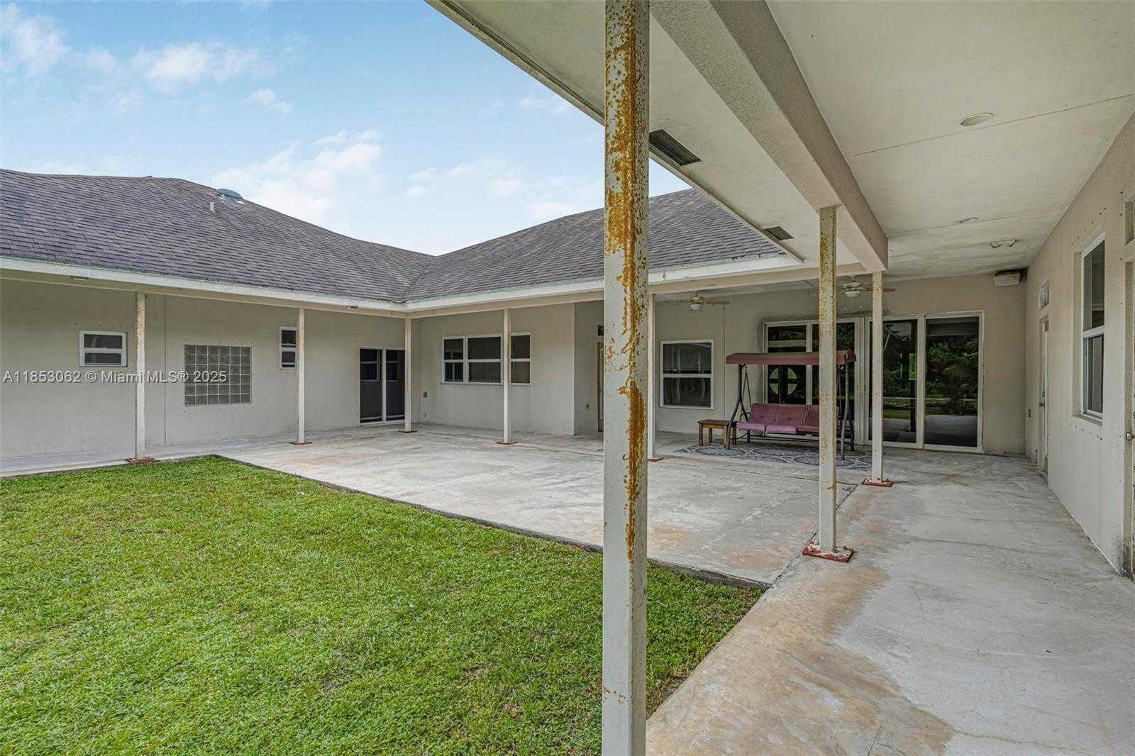 Small Image of 1640 C RD, Loxahatchee Number 90