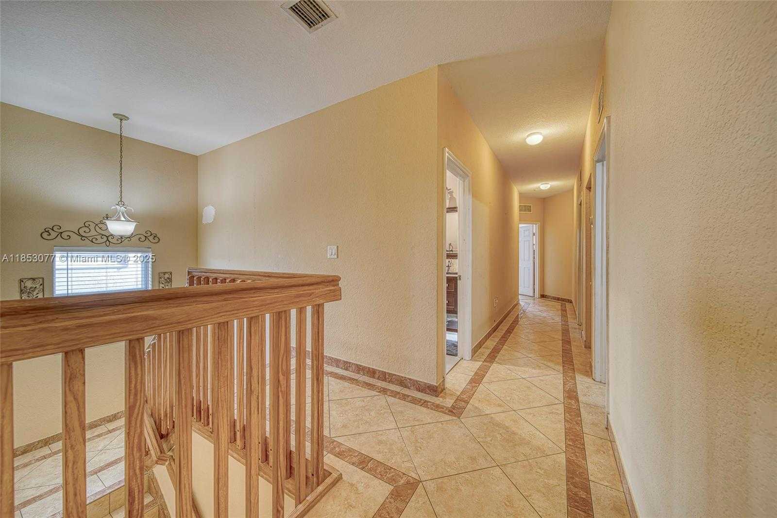 Small Image of 229 NORTH EAST 36 AVENUE RD, Homestead Number 22