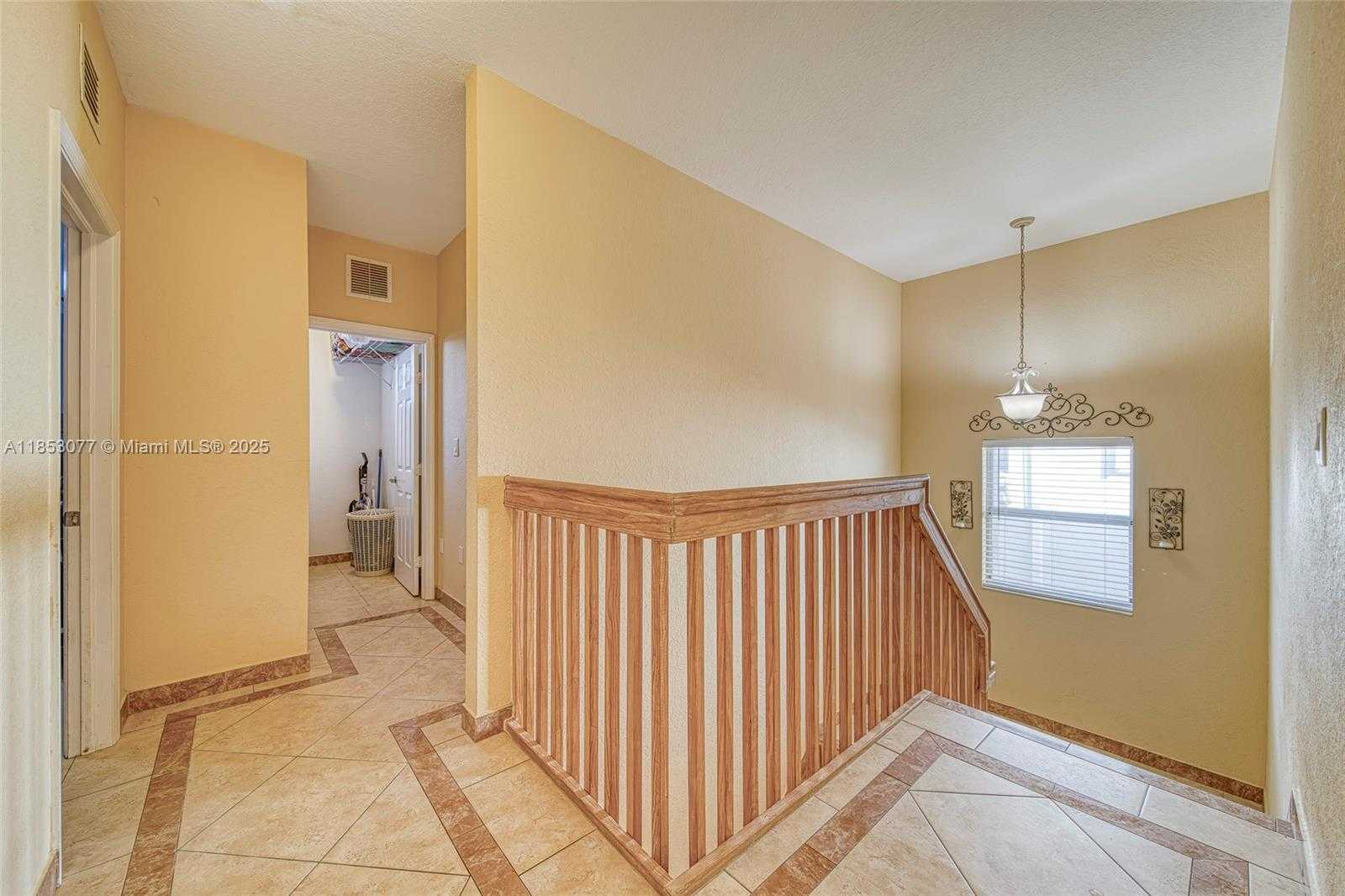 Small Image of 229 NORTH EAST 36 AVENUE RD, Homestead Number 23