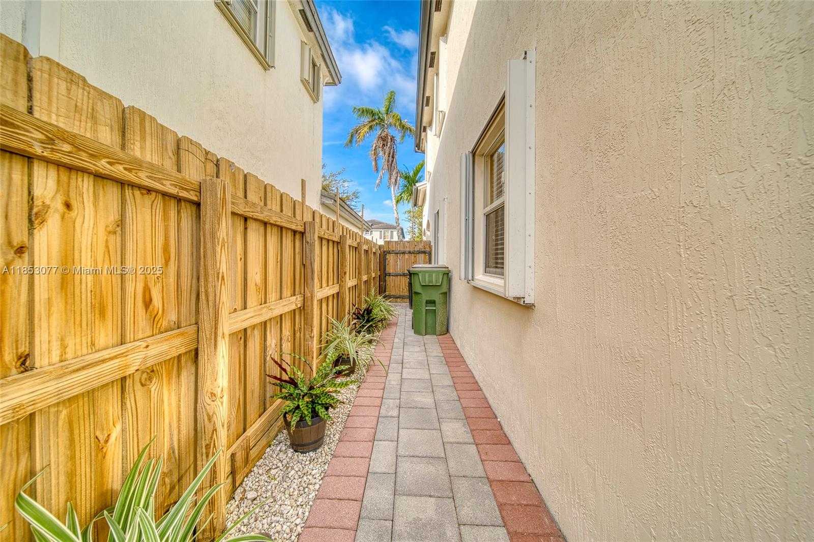 Small Image of 229 NORTH EAST 36 AVENUE RD, Homestead Number 37