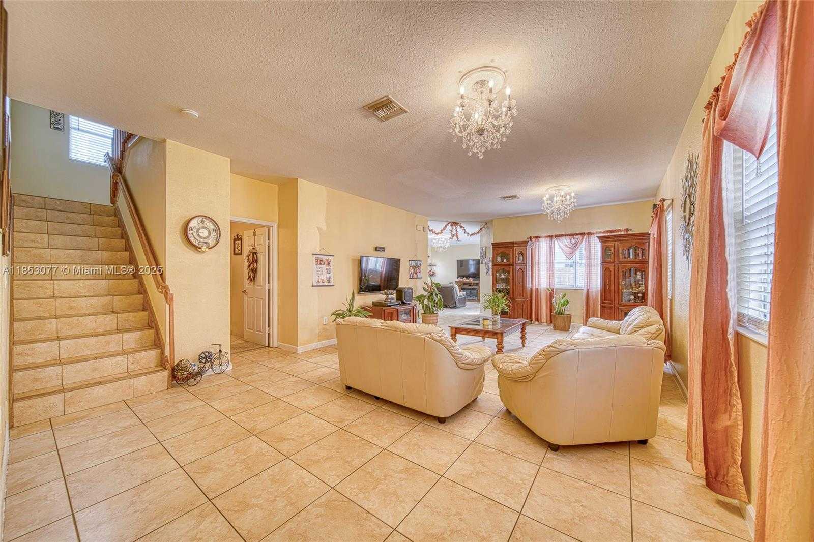 Small Image of 229 NORTH EAST 36 AVENUE RD, Homestead Number 9