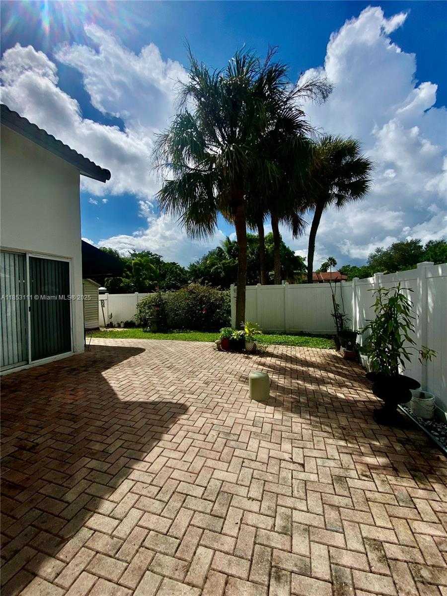 Small Image of 7872 NORTH WEST 34TH PL, Davie Number 10