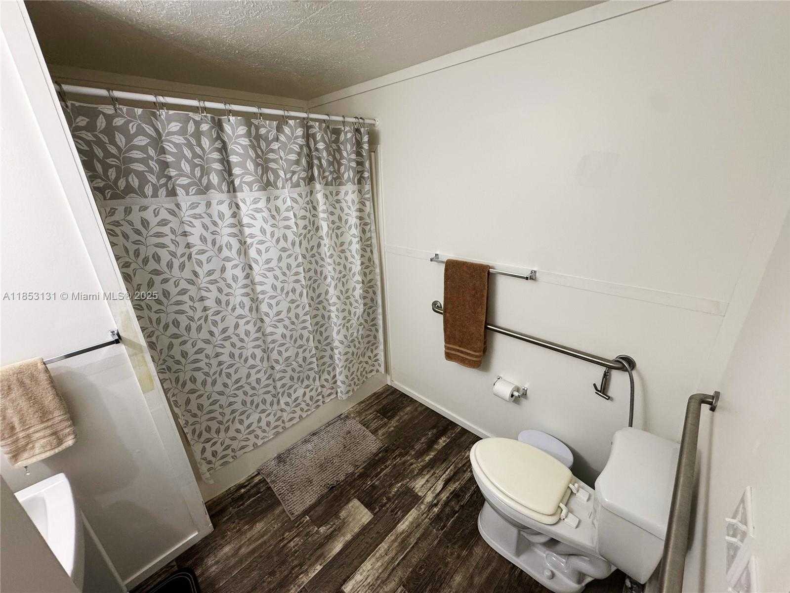 Small Image of 1321 BLUFF HAMMOCK RD, Lorida Number 16