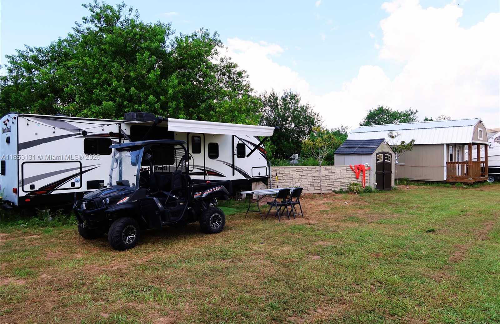 Small Image of 1321 BLUFF HAMMOCK RD, Lorida Number 22