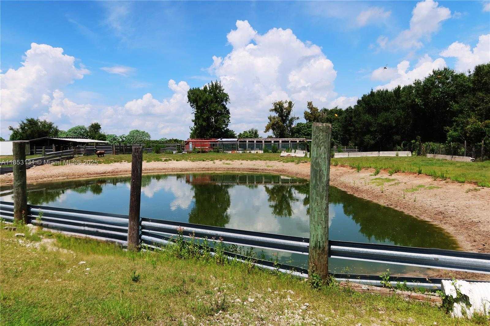 Small Image of 1321 BLUFF HAMMOCK RD, Lorida Number 42