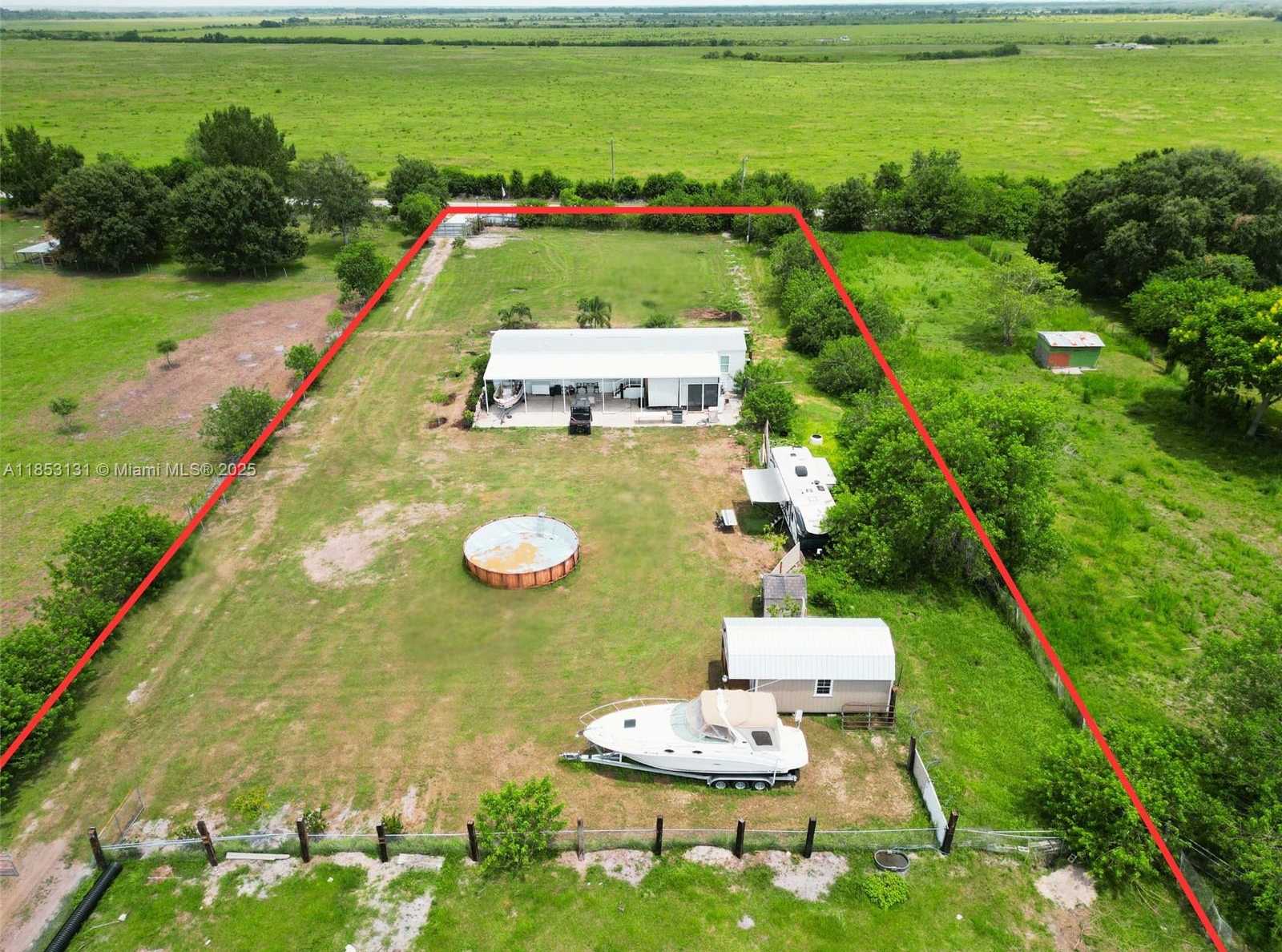 Small Image of 1321 BLUFF HAMMOCK RD, Lorida Number 46