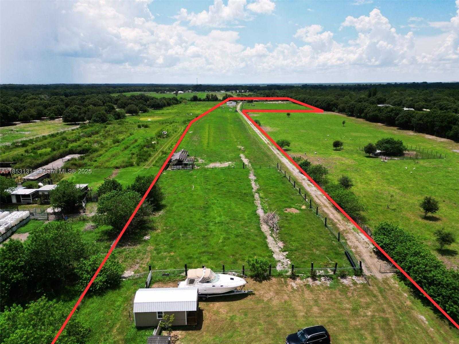 Small Image of 1321 BLUFF HAMMOCK RD, Lorida Number 47