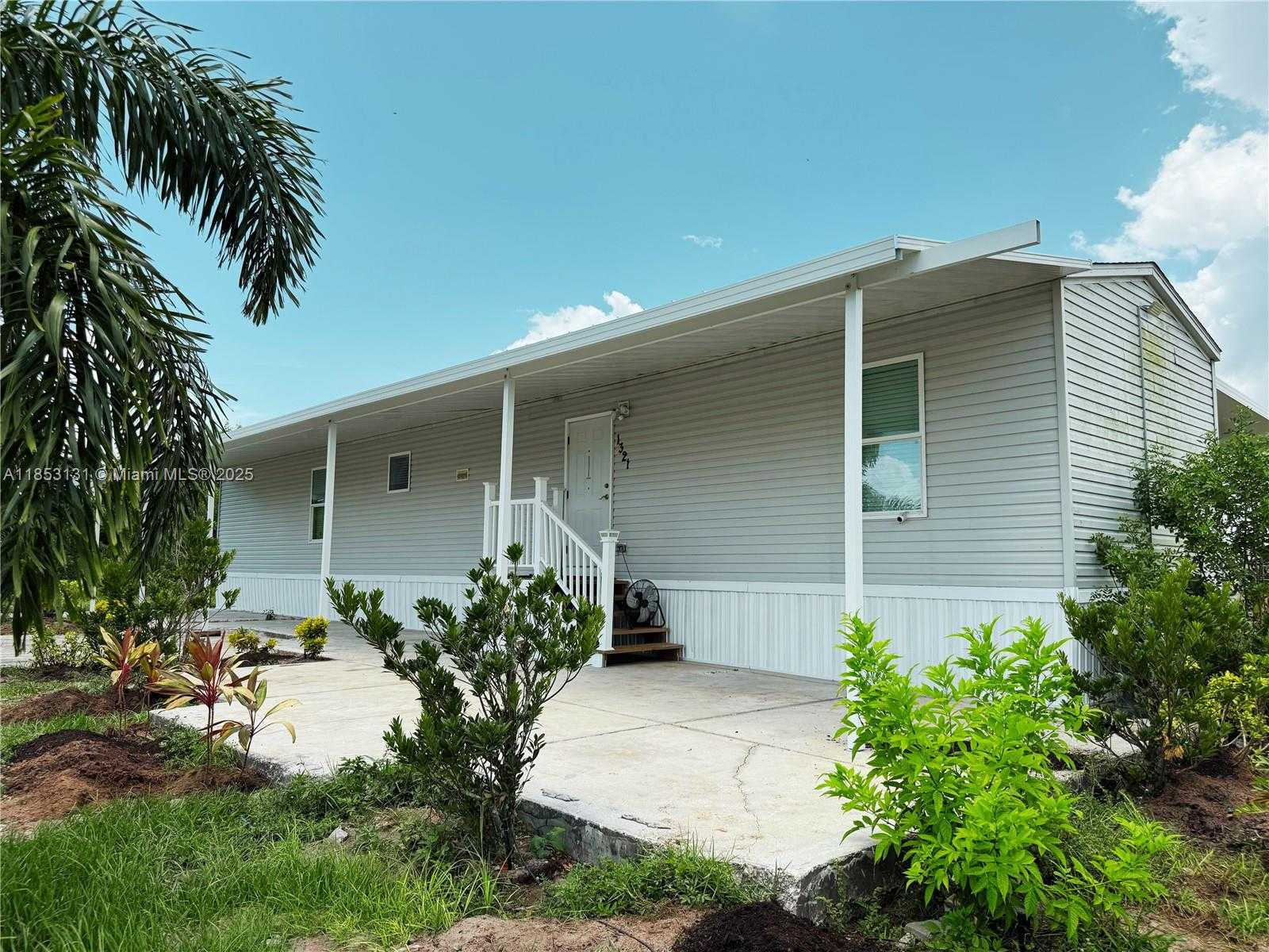 Small Image of 1321 BLUFF HAMMOCK RD, Lorida Number 6