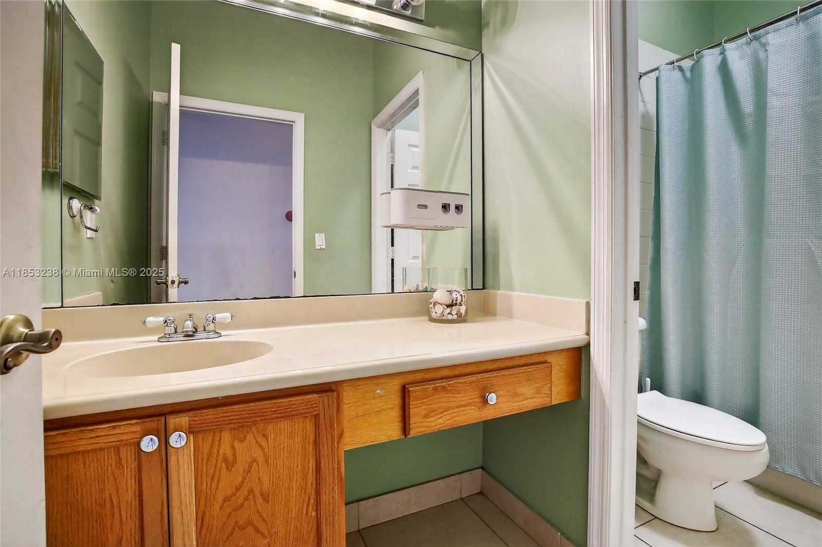 Small Image of 19138 STONEBROOK ST, Weston Number 28