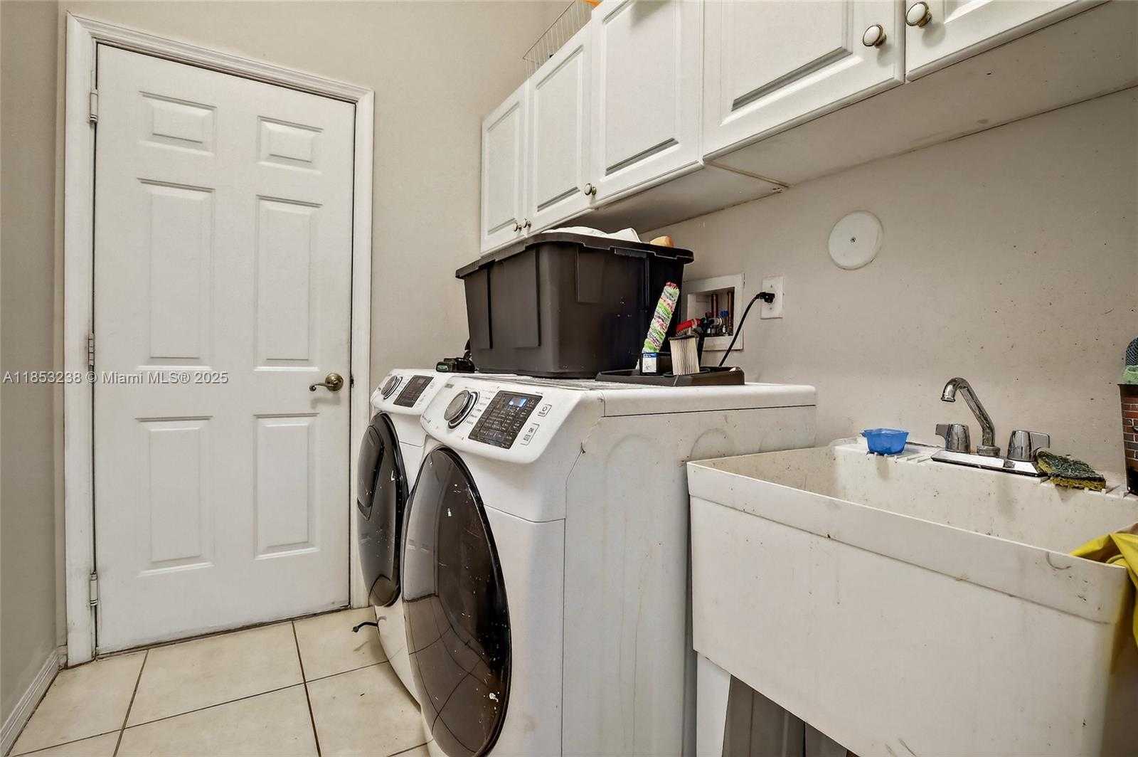 Small Image of 19138 STONEBROOK ST, Weston Number 31