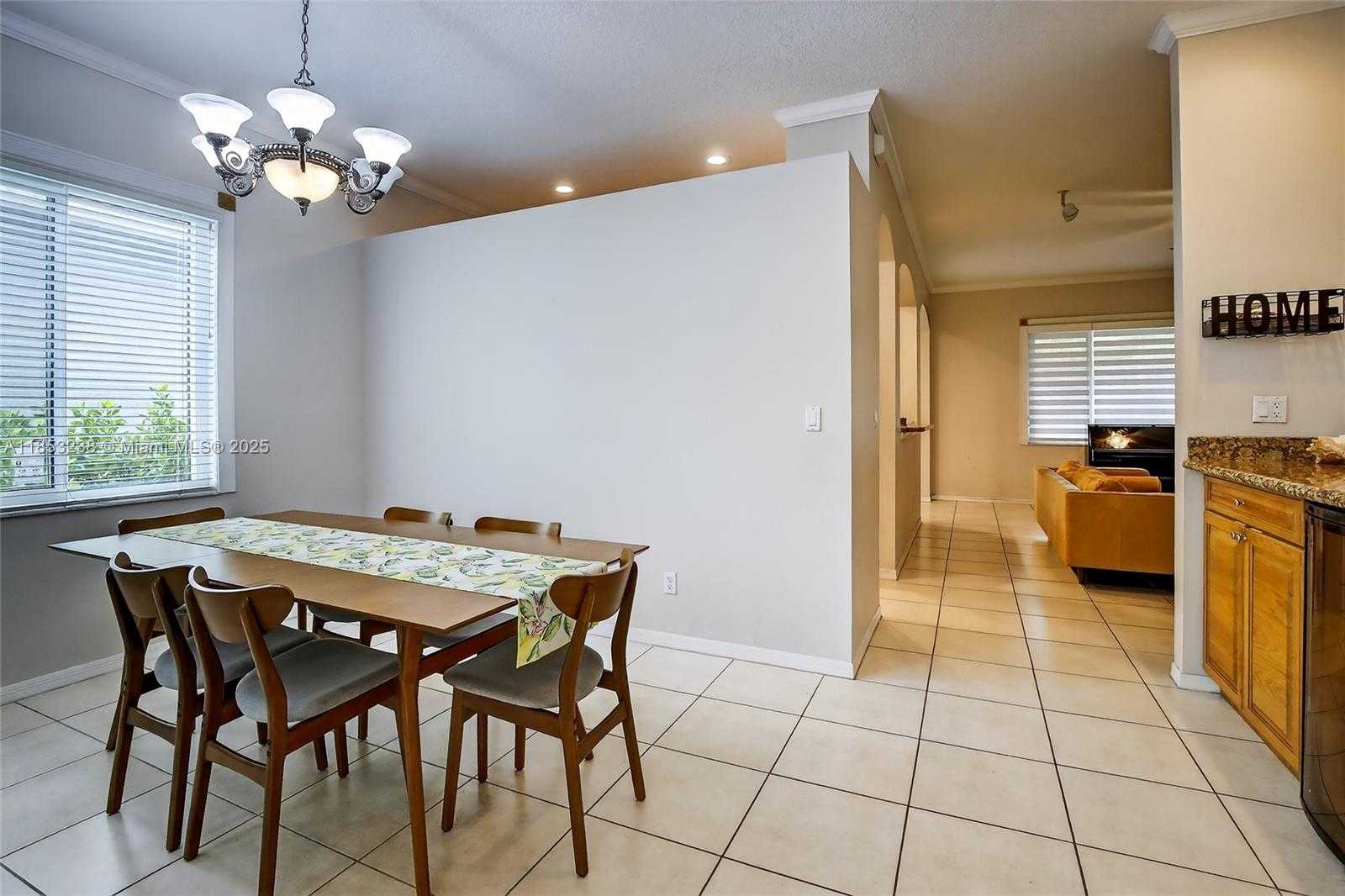 Small Image of 19138 STONEBROOK ST, Weston Number 6