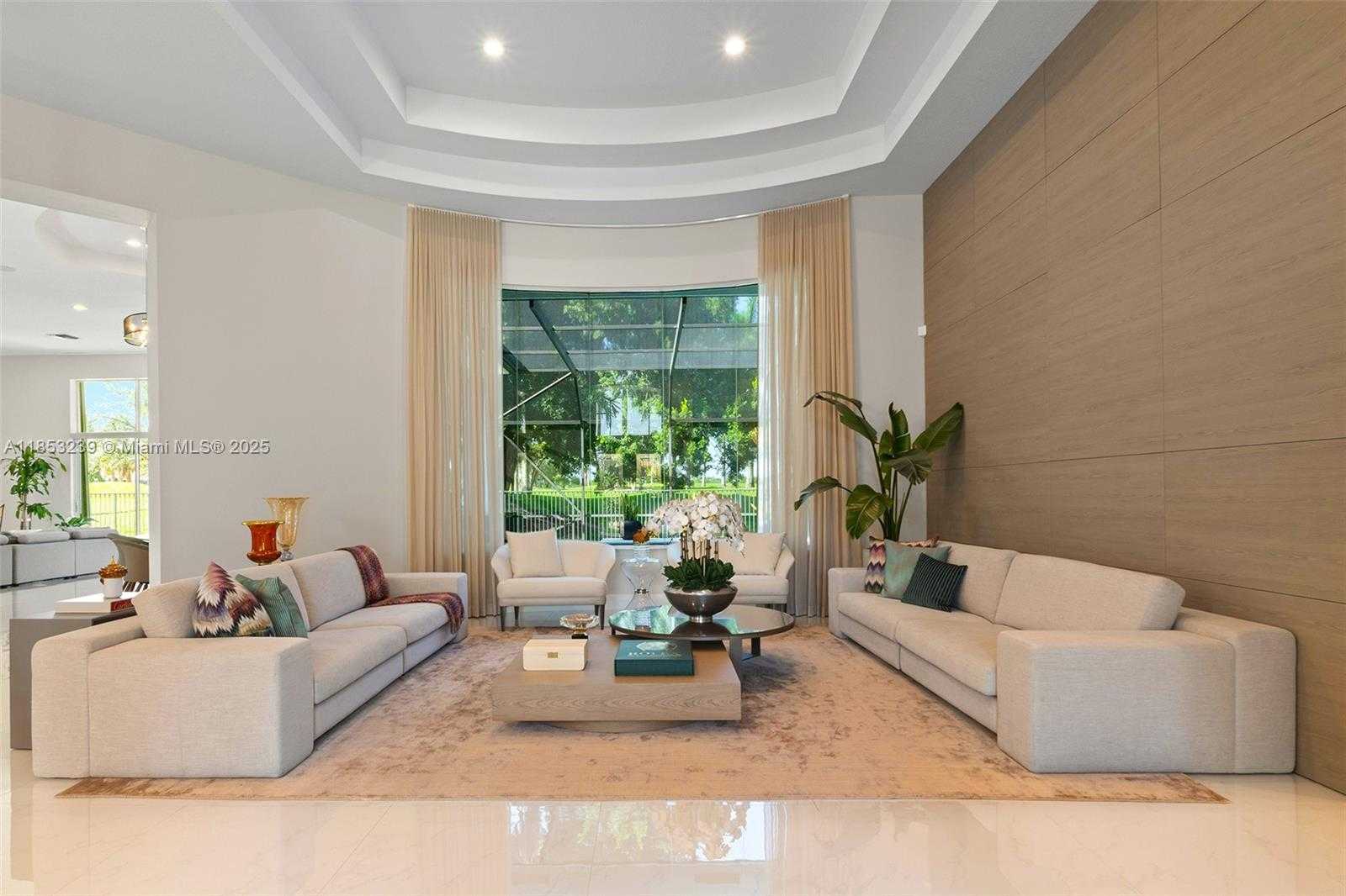 Small Image of 2438 POINCIANA CT, Weston Number 3