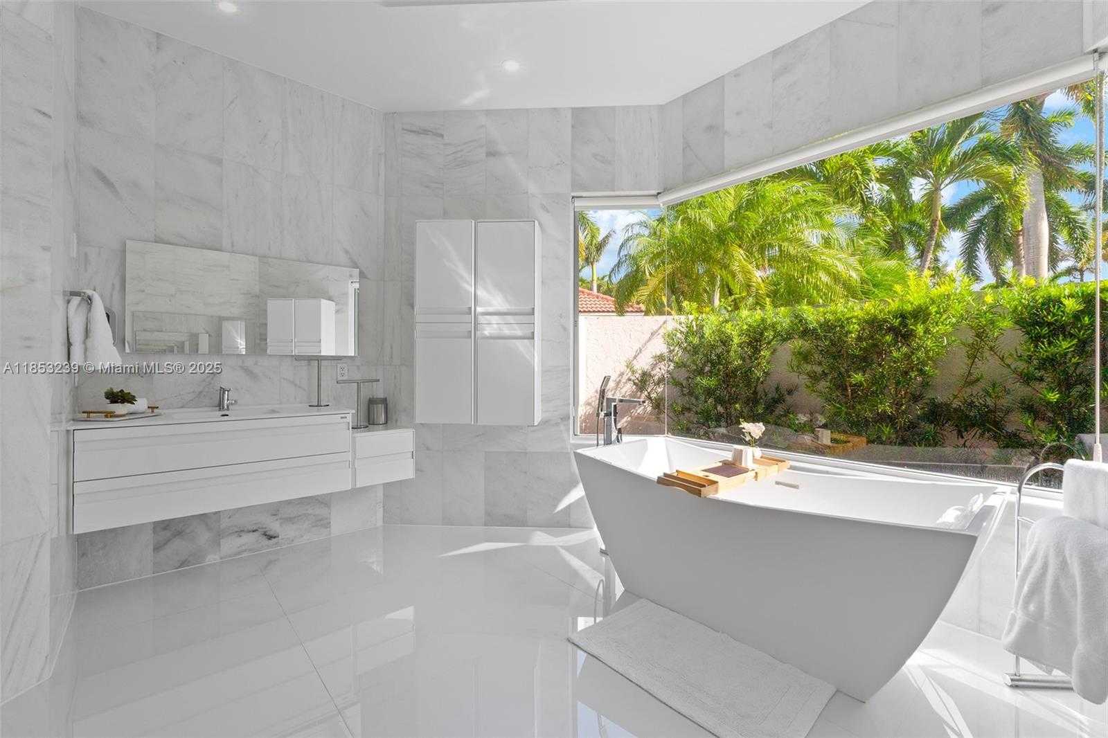 Small Image of 2438 POINCIANA CT, Weston Number 38