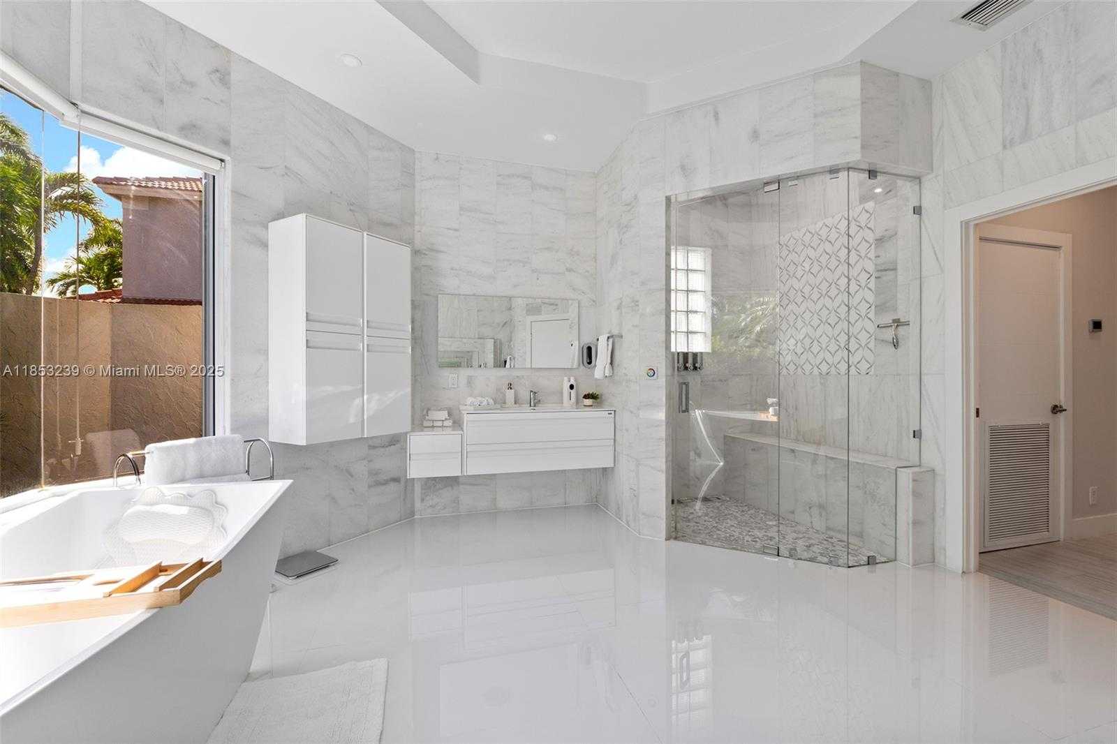Small Image of 2438 POINCIANA CT, Weston Number 39