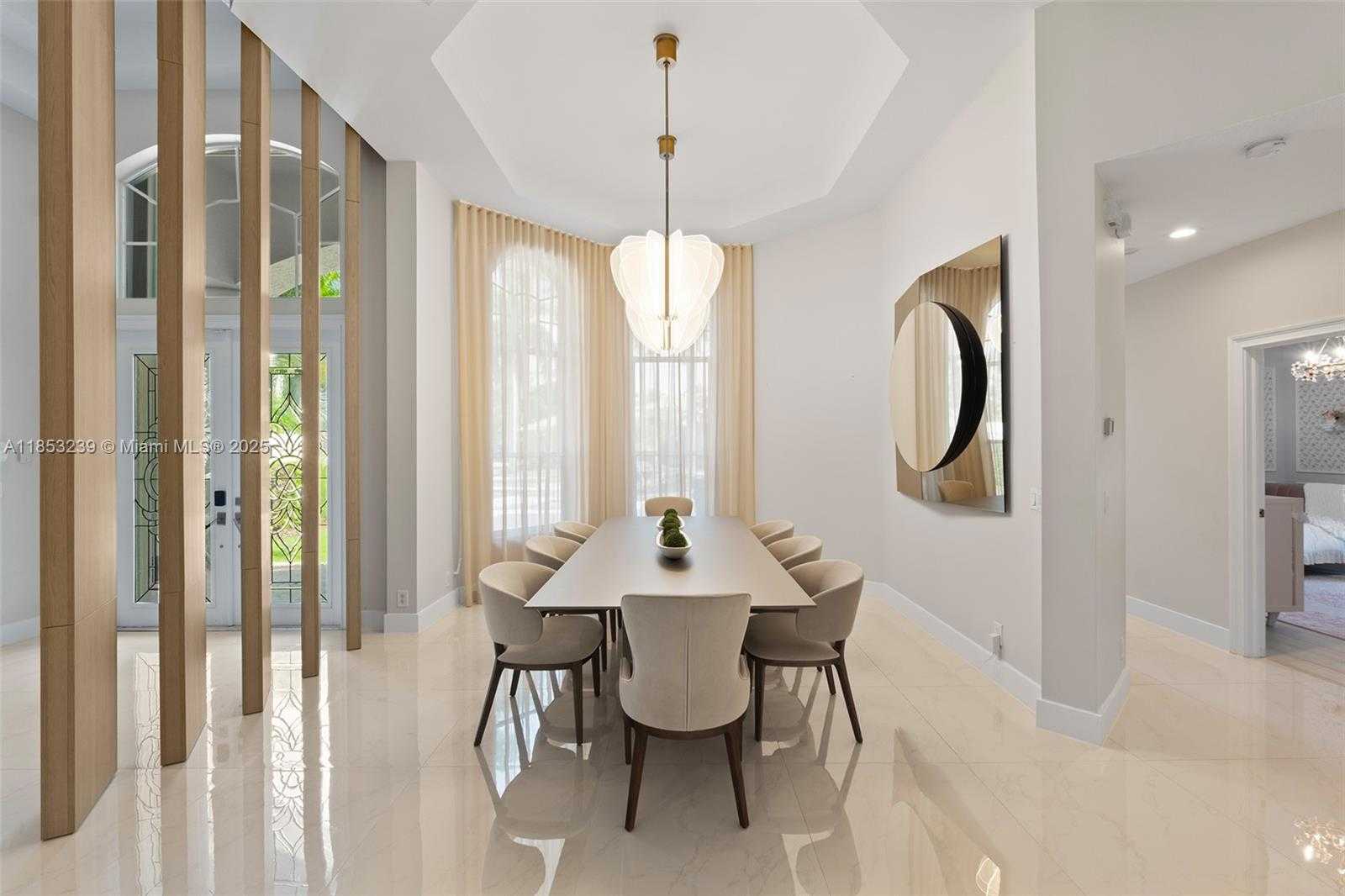 Small Image of 2438 POINCIANA CT, Weston Number 4