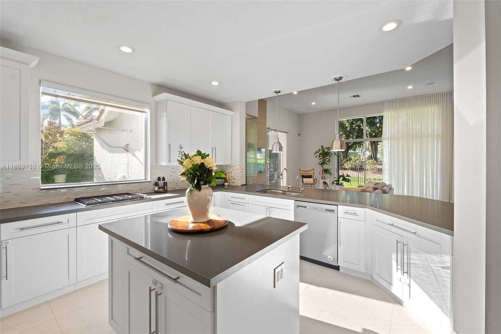Small Image of 2438 POINCIANA CT, Weston Number 42