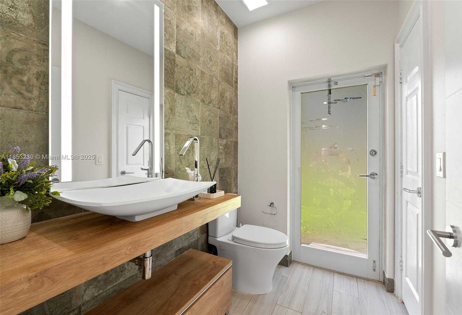 Small Image of 2438 POINCIANA CT, Weston Number 54