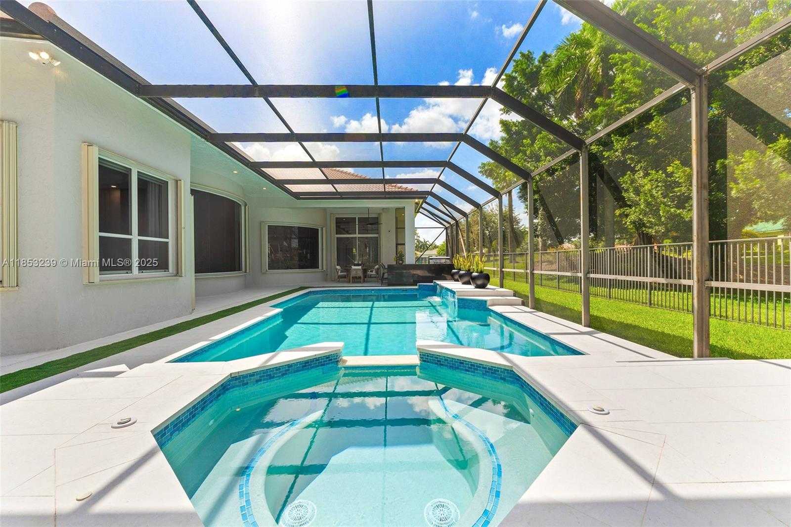 Small Image of 2438 POINCIANA CT, Weston Number 75