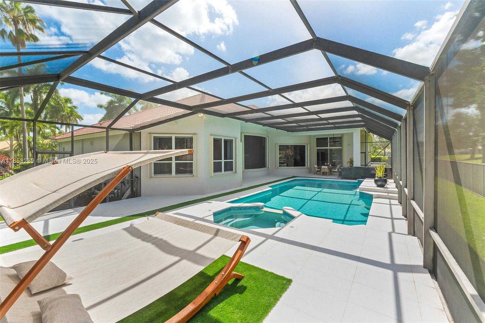 Small Image of 2438 POINCIANA CT, Weston Number 76