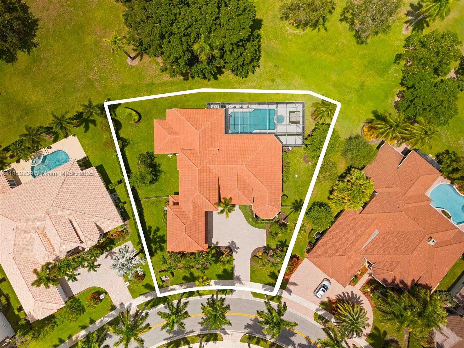 Small Image of 2438 POINCIANA CT, Weston Number 84