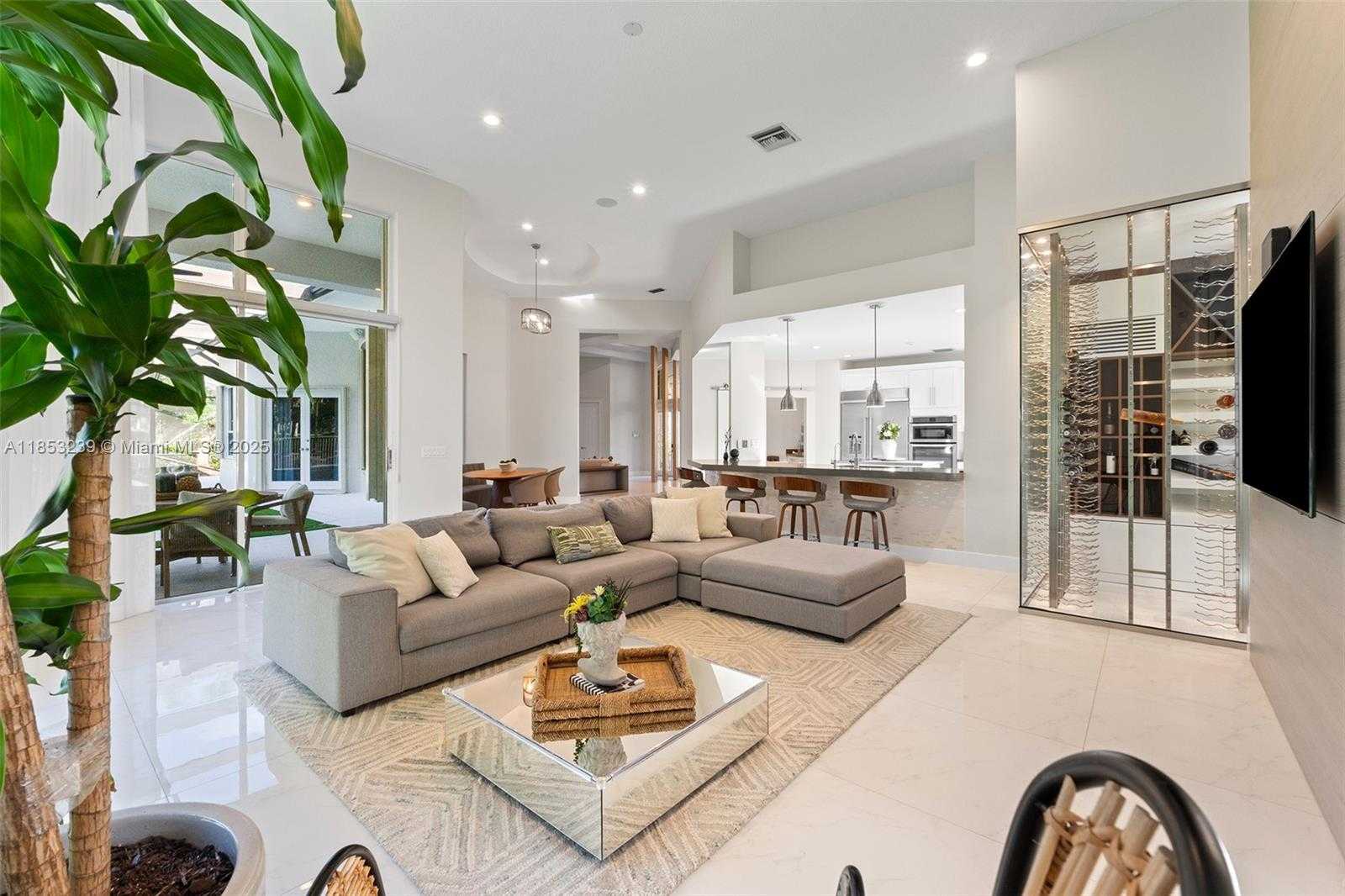 Small Image of 2438 POINCIANA CT, Weston Number 9