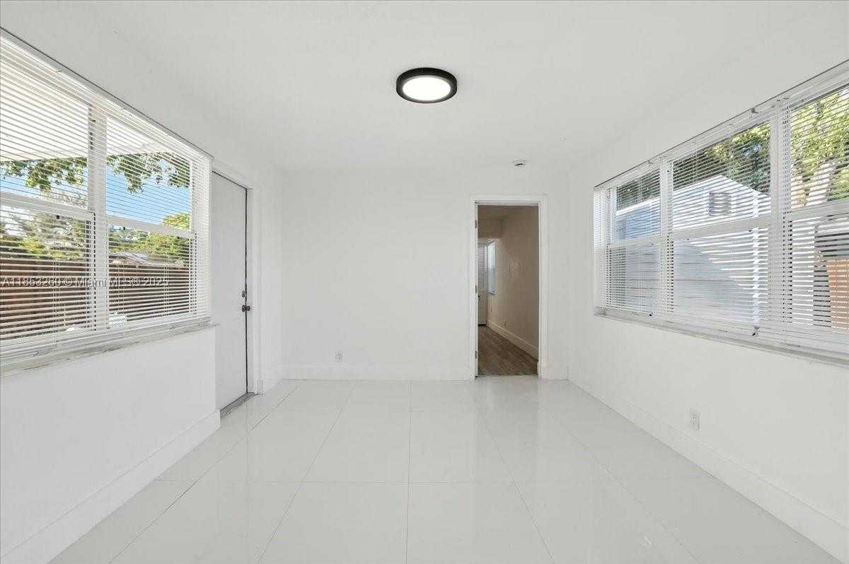Small Image of 9207 SOUTH WEST 49TH PL, Cooper City Number 16