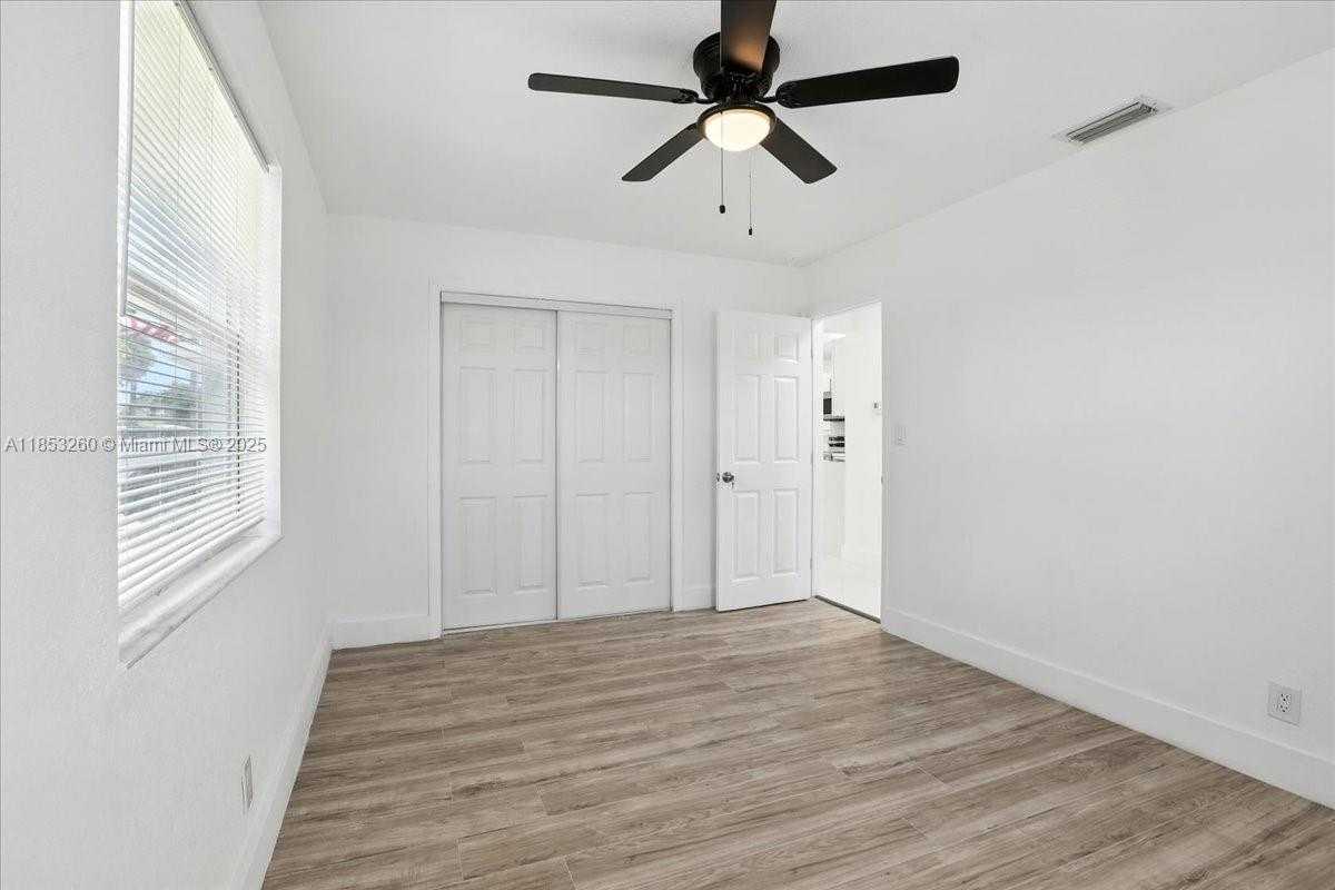 Small Image of 9207 SOUTH WEST 49TH PL, Cooper City Number 25