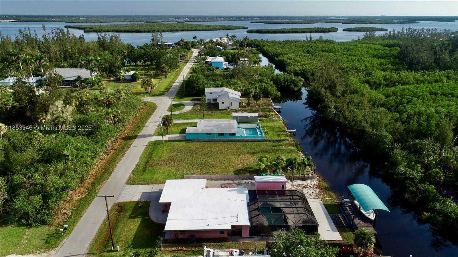 Small Image of 232 DARST AVE, Punta Gorda Number 3
