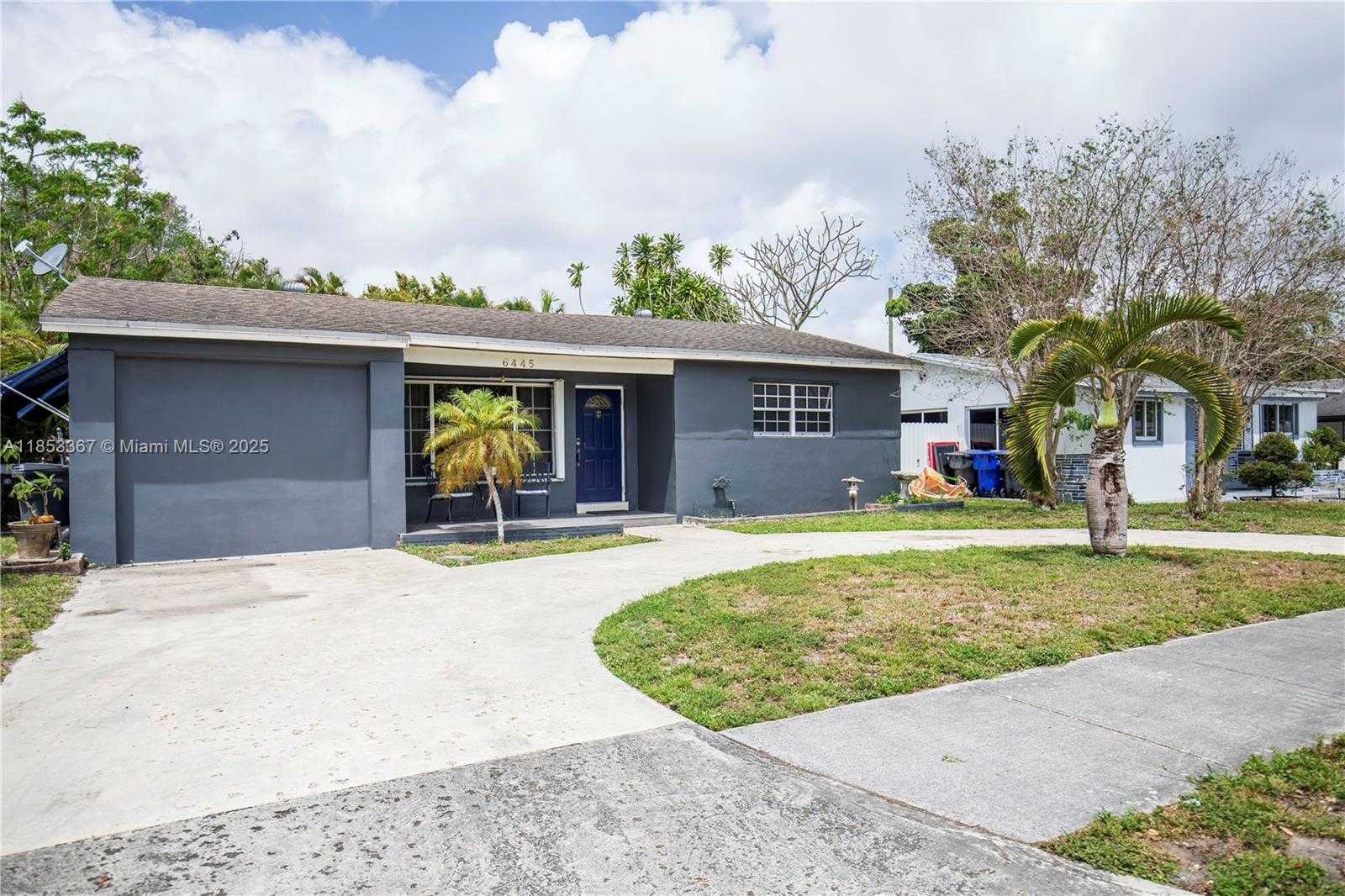 Small Image of 6445 SOUTH FUNSTON ST, Hollywood Number 2