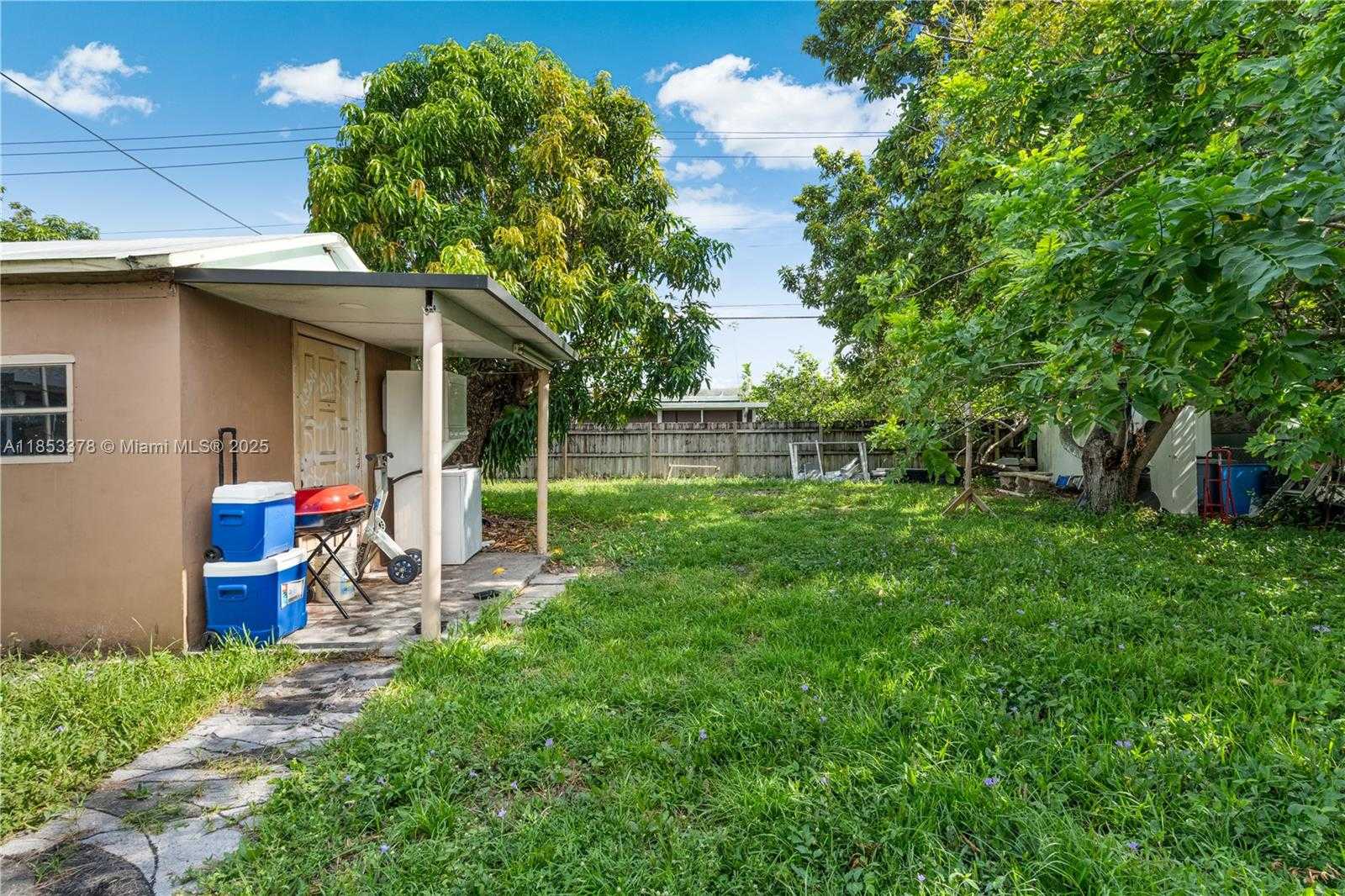 Small Image of 561 EAST 62ND ST, Hialeah Number 22