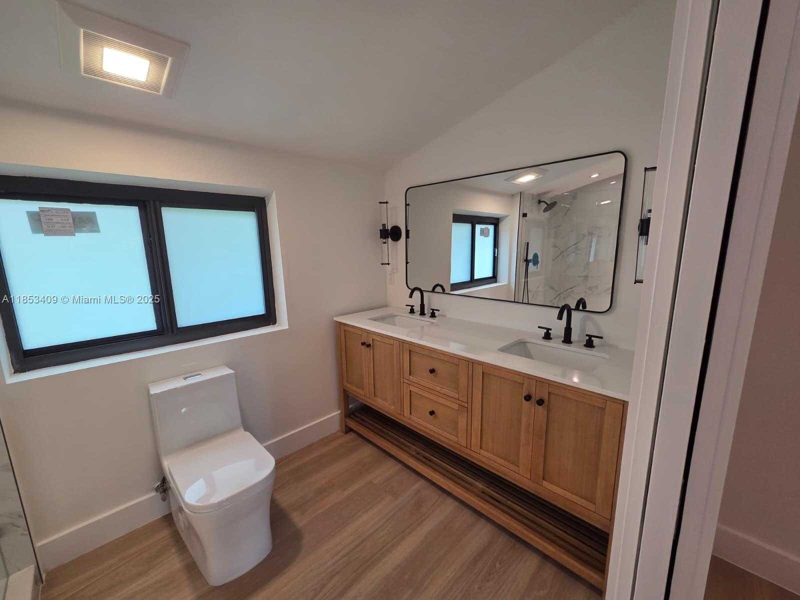 Small Image of 173 NORTH WEST 107TH ST, Miami Shores Number 28
