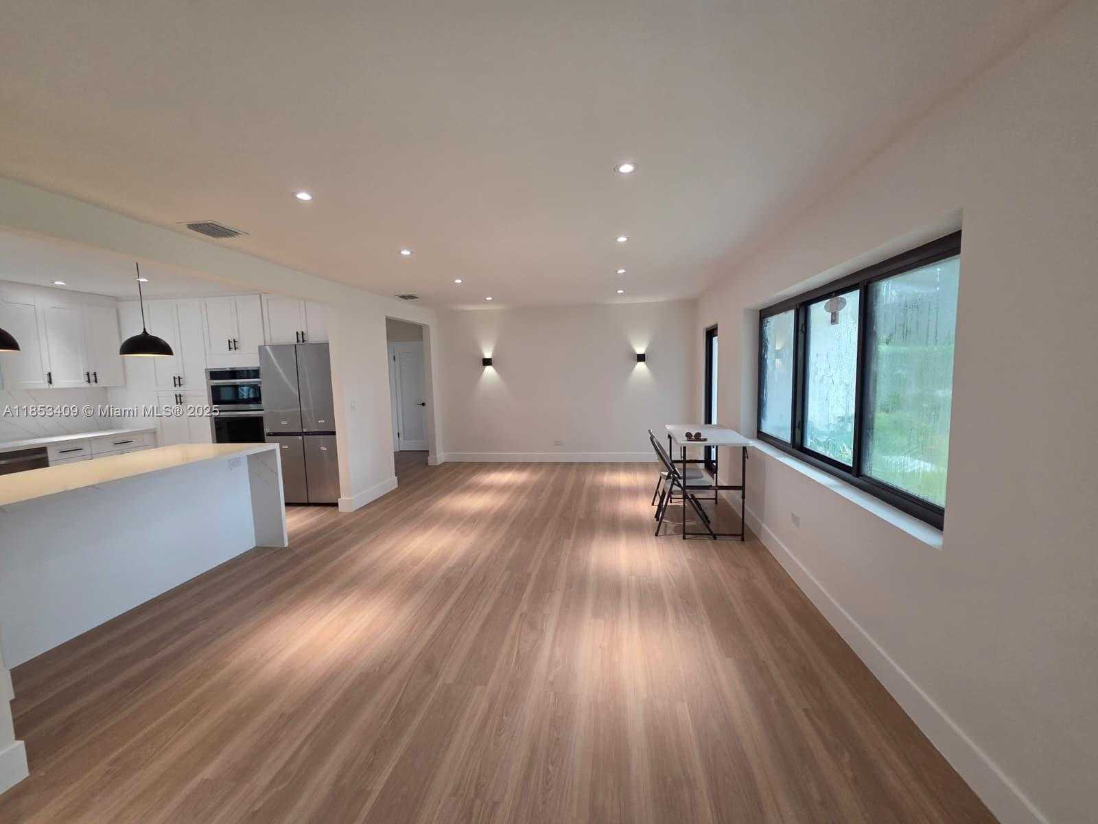 Small Image of 173 NORTH WEST 107TH ST, Miami Shores Number 4