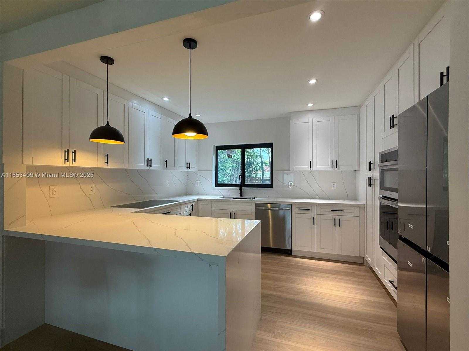 Small Image of 173 NORTH WEST 107TH ST, Miami Shores Number 8