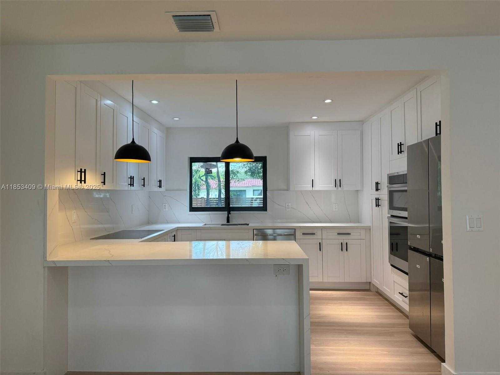 Small Image of 173 NORTH WEST 107TH ST, Miami Shores Number 9