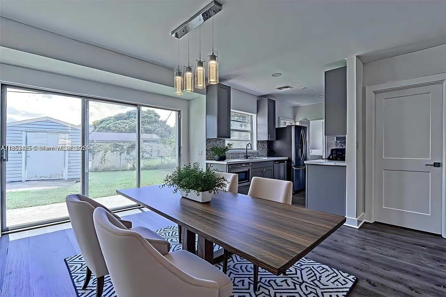 Small Image of 372 WEST DAYTON CIR, Fort Lauderdale Number 5