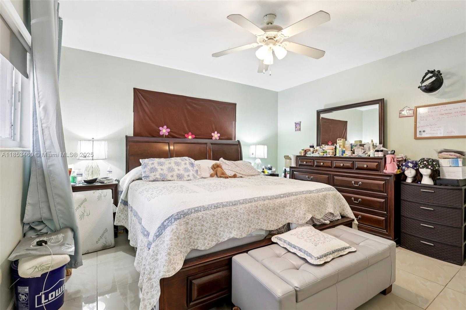 Small Image of 550 NORTH EAST 173RD ST, North Miami Beach Number 18