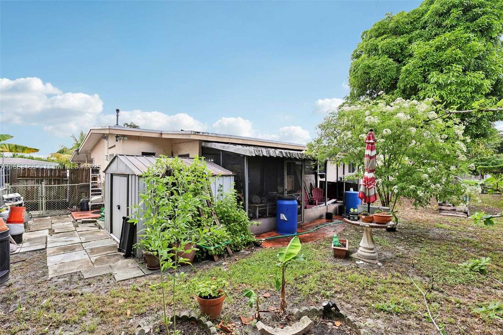 Small Image of 550 NORTH EAST 173RD ST, North Miami Beach Number 30