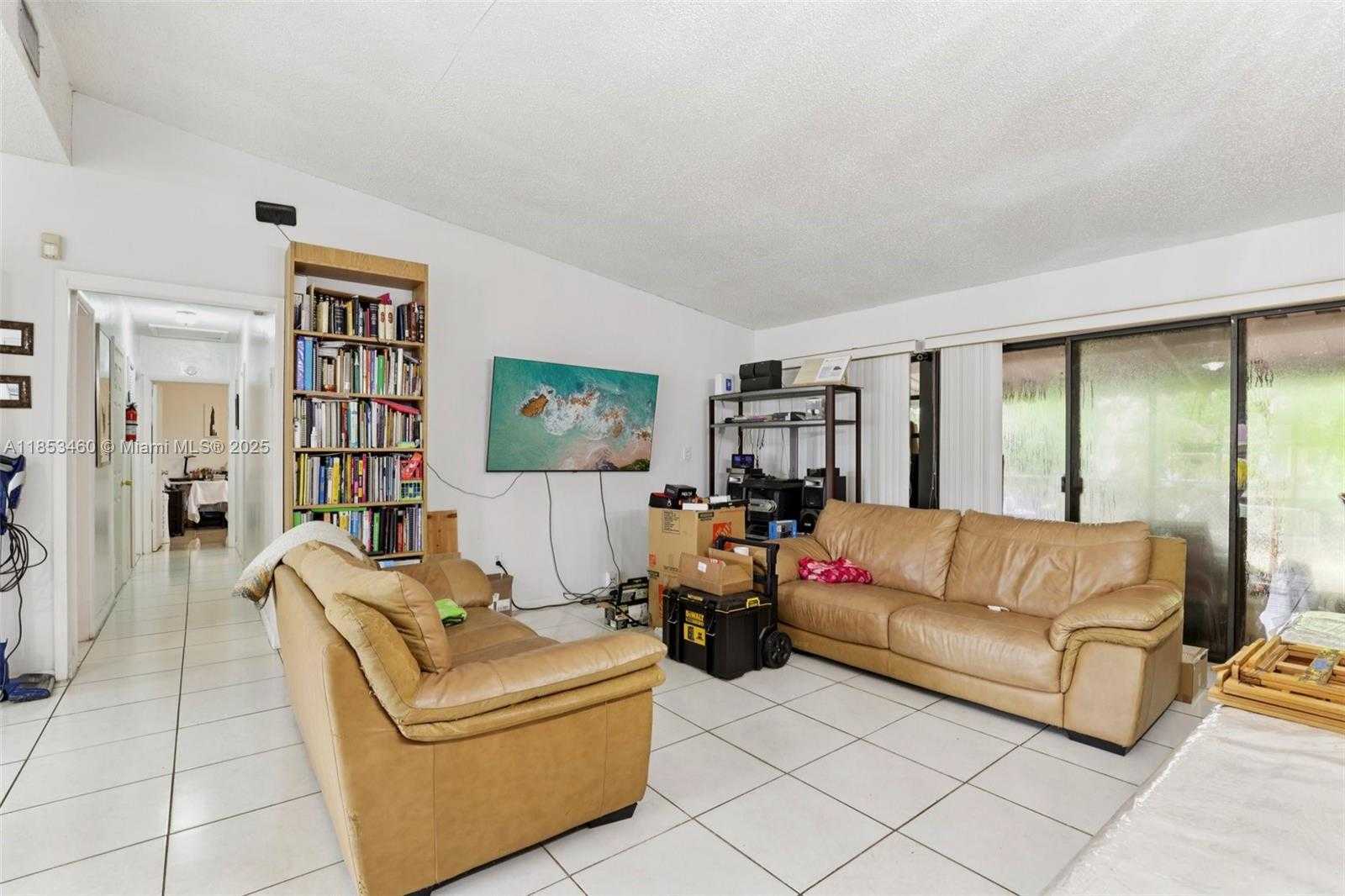 Small Image of 550 NORTH EAST 173RD ST, North Miami Beach Number 4