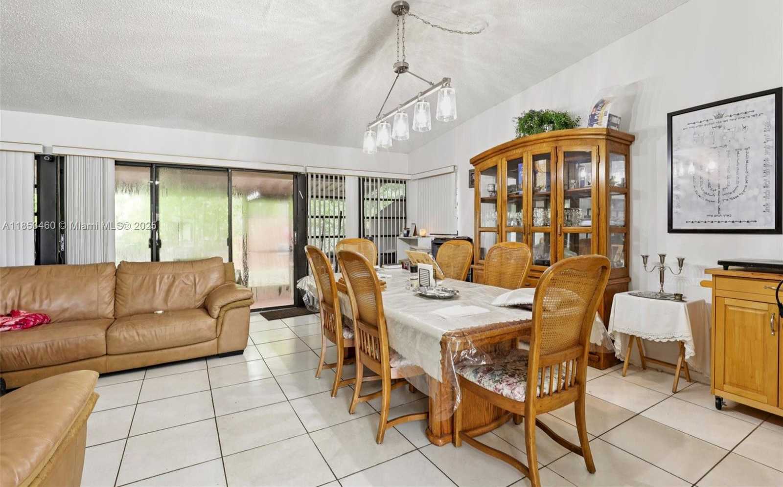 Small Image of 550 NORTH EAST 173RD ST, North Miami Beach Number 7