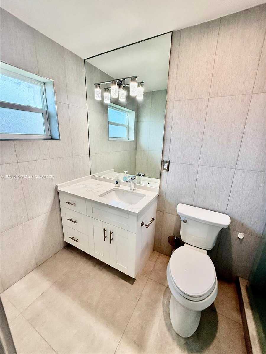 Small Image of 1630 NORTH EAST 34TH CT, Pompano Beach Number 16