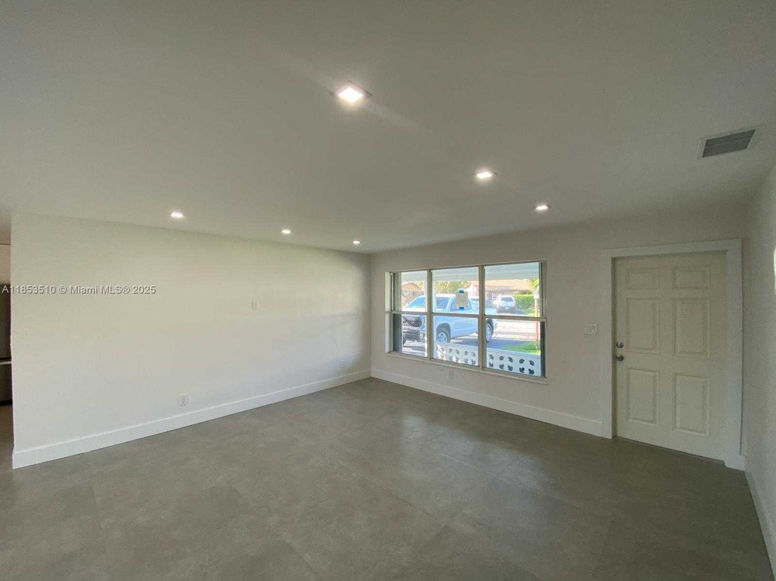 Small Image of 1630 NORTH EAST 34TH CT, Pompano Beach Number 6