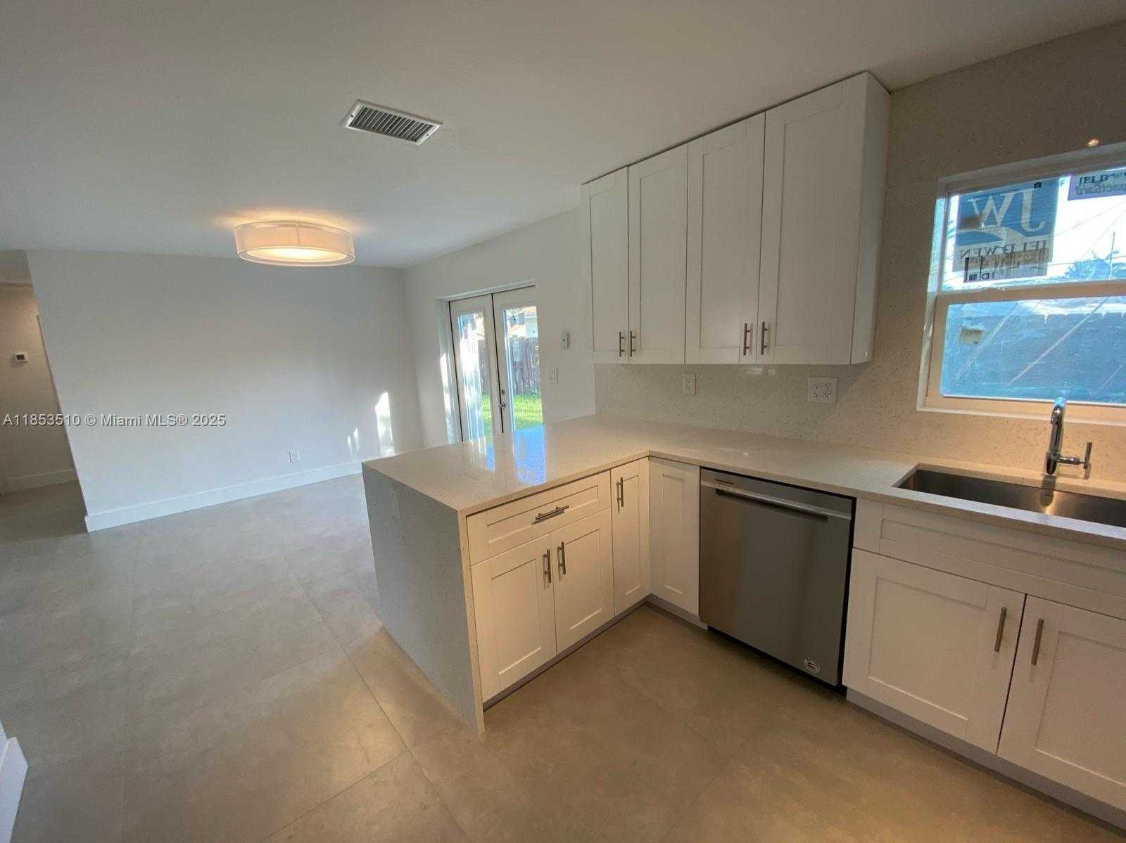 Small Image of 1630 NORTH EAST 34TH CT, Pompano Beach Number 9