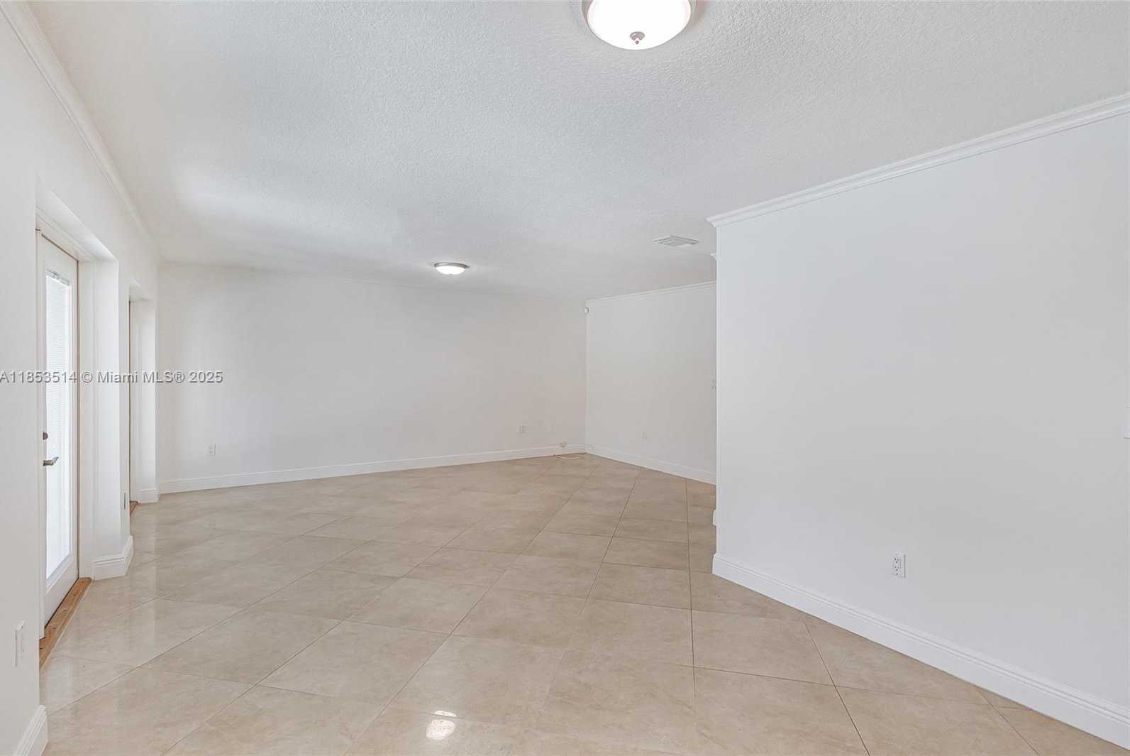 Small Image of 7725 NORTH WEST 192ND ST, Hialeah Number 14