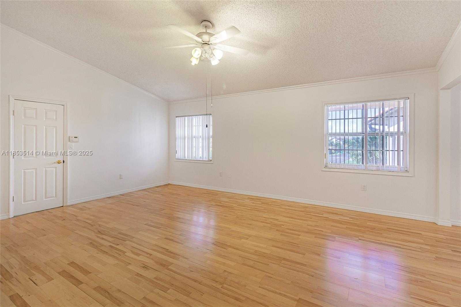 Small Image of 7725 NORTH WEST 192ND ST, Hialeah Number 17