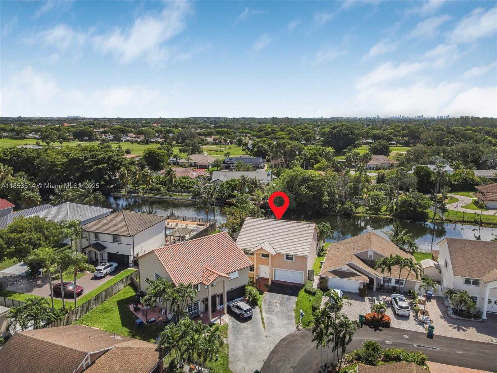 Small Image of 7725 NORTH WEST 192ND ST, Hialeah Number 35