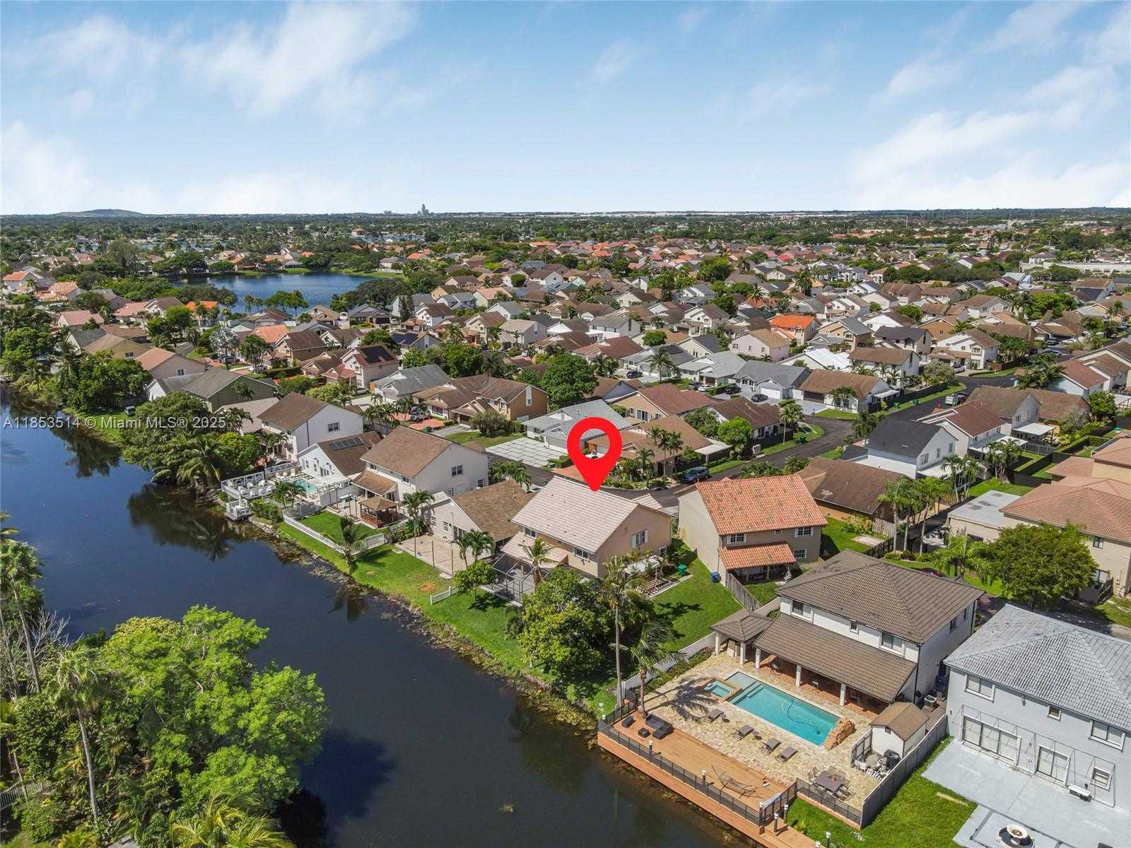 Small Image of 7725 NORTH WEST 192ND ST, Hialeah Number 37
